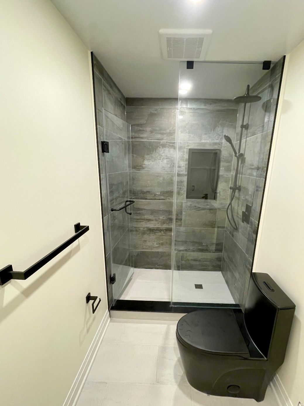 Richmond Hill basement bathroom vanity with practical storage